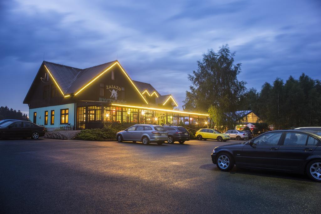 Zajazd Byczy Rog Międzylesie Exteriör bild